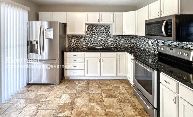 Foto del edificio - 14005 Glenview Dr SW