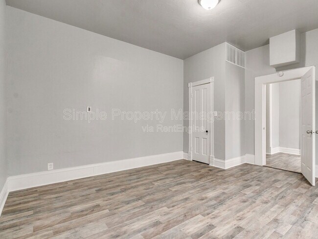 Foto del edificio - 611 E Springer Ave