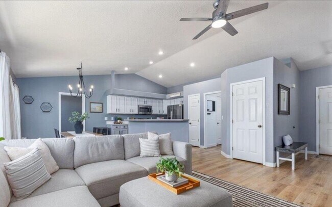 Building Photo - 4 Bedrooms • Single Level • Prime Meridian Location