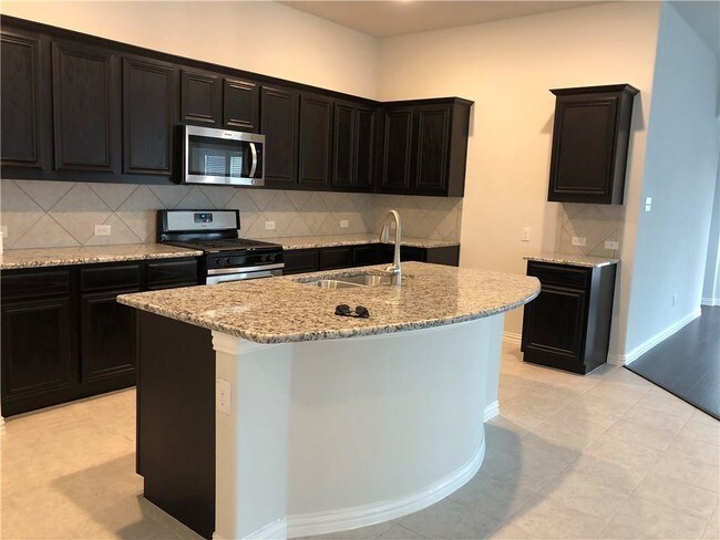 Foto del edificio - 2424 Flowing Springs Dr