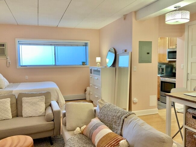 Foto del edificio - 995 Massachusetts Ave