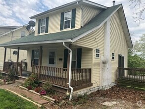 Building Photo - 1505 Rugby Rd