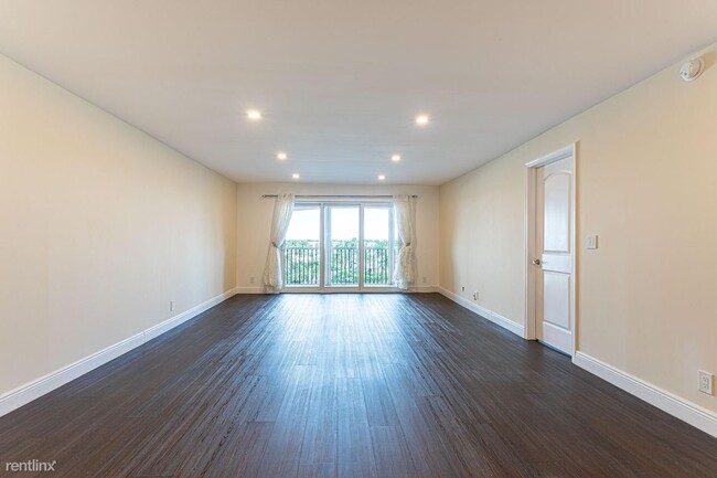 Building Photo - 2 br, 2 bath House - 2871 N Ocean Blvd Apt...