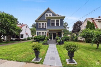 Building Photo - 1586 Whitney Ave