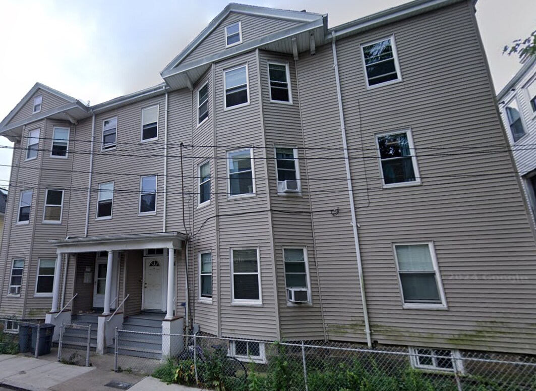 Building Photo - 22 Bynner St