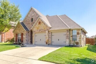 Building Photo - 918 Mangrove Dr