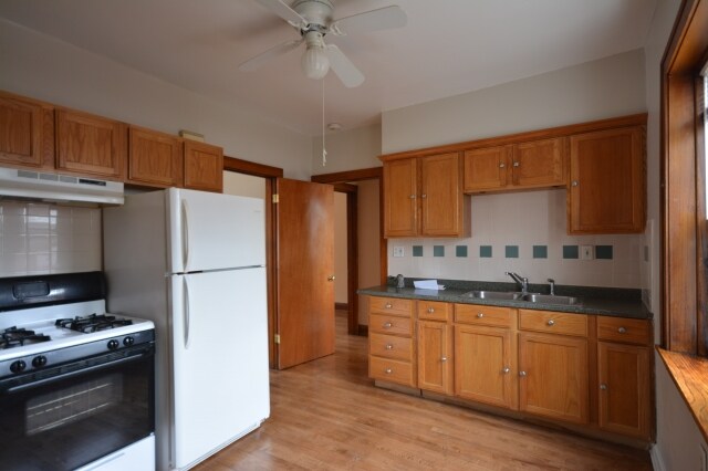 Primary Photo - 5347 W George St