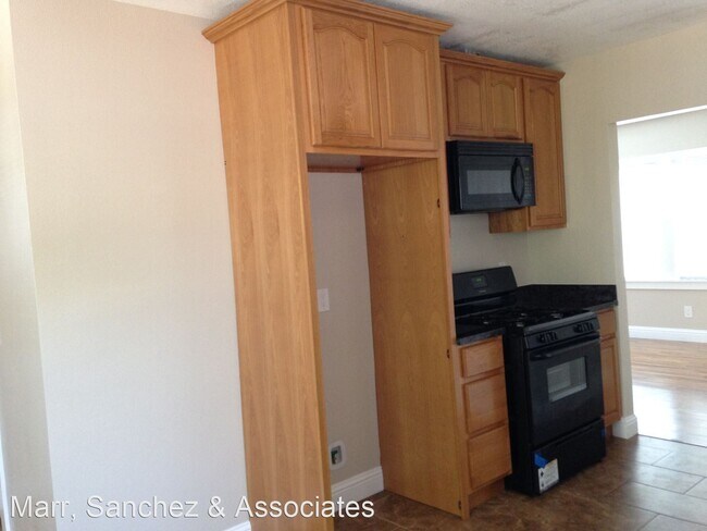 Building Photo - 2 br, 1 bath House - 8212  Birch St.