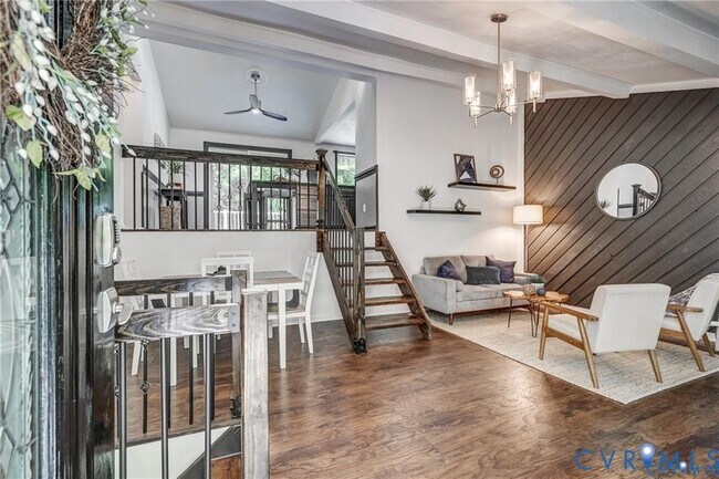Foto del edificio - 13324 Thornridge Ln