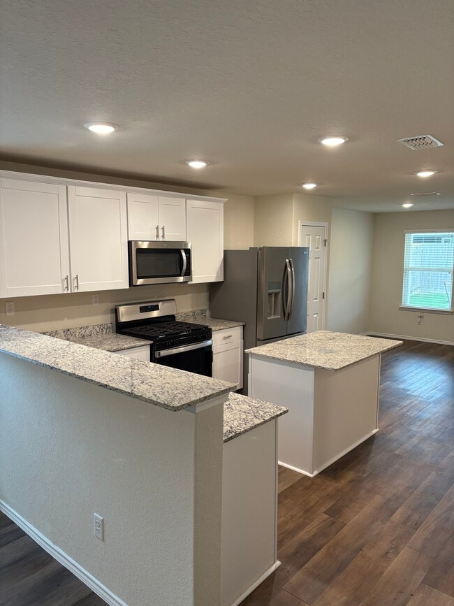 Kitchen - 13718 Crossbow Rdg