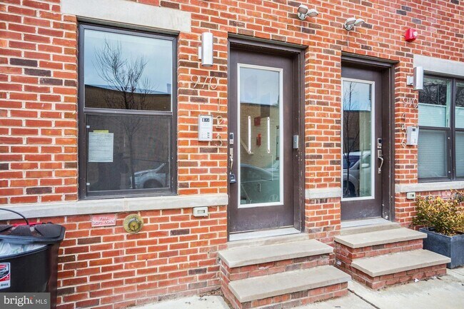 Building Photo - 970 N Marshall St