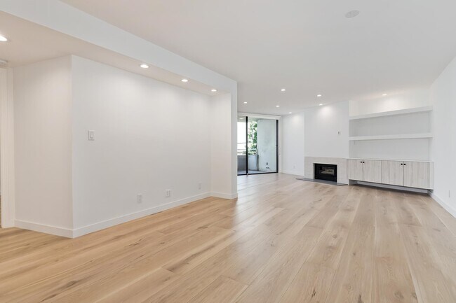 Building Photo - 15480 Antioch St