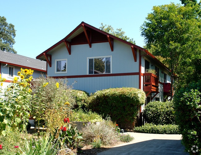 Building Photo - Santa Rosa Creek Commons