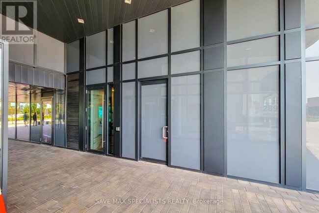 Building Photo - 3200-3200 Dakota Cmn