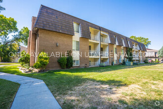 Building Photo - 4888 S Highland Cir