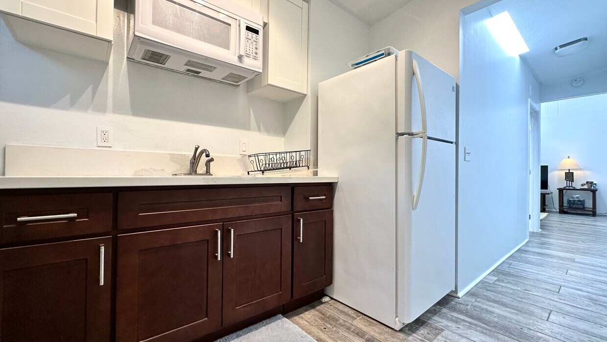 Primary Photo - Fully Furnished + Major Utilities INCLUDED...
