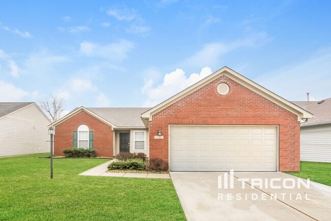 Building Photo - 2245 Lakecrest Dr