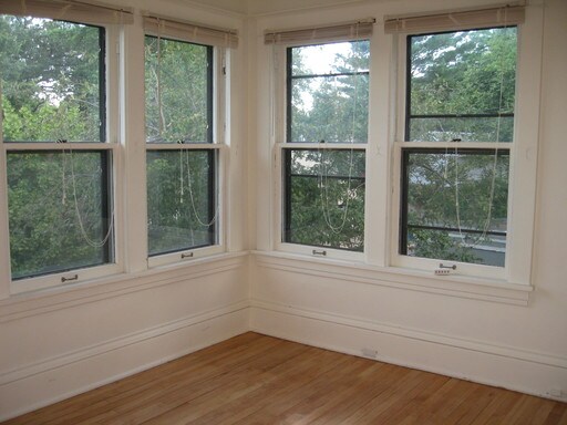 Building Photo - 5050 Hiawatha Ave