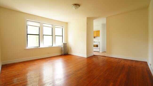 Foto del edificio - 1533 N Kedzie Ave