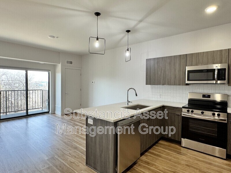 Photo - 1653 Midtown Place - 252