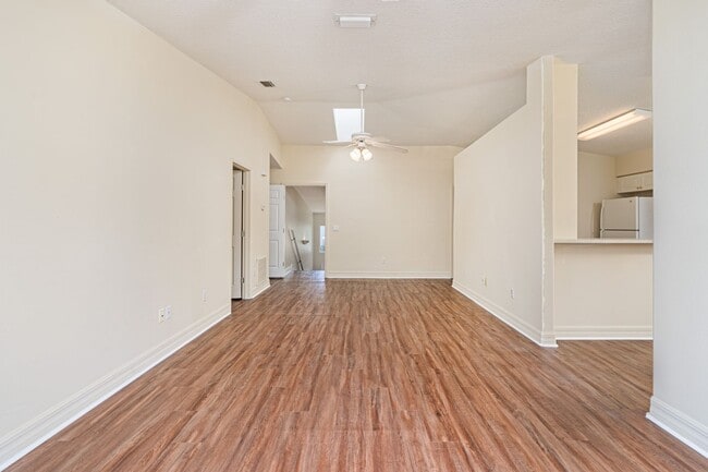 Building Photo - 2/2 Condo in Pelican Bay