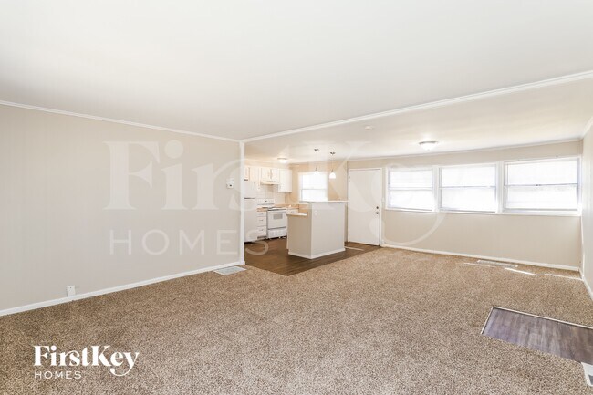 Building Photo - 1103 Cowden Dr