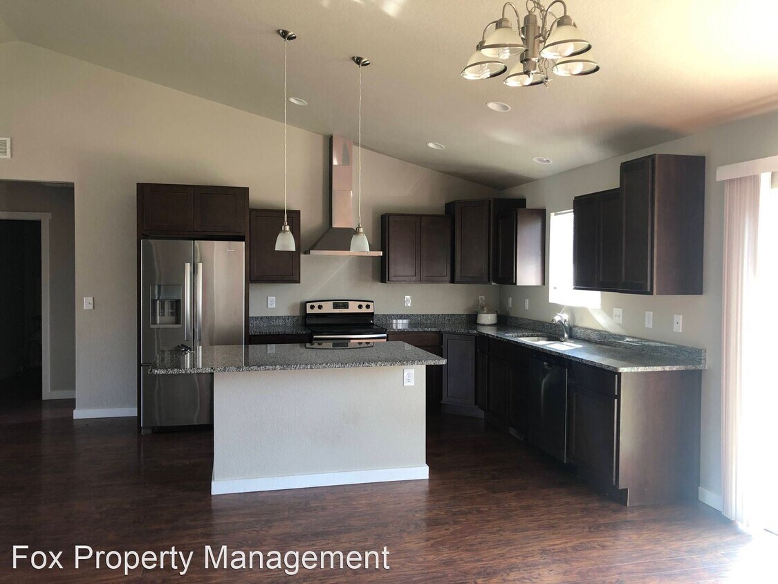 Foto principal - 3 br, 2 bath House - 505 Evan Court