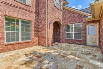 Building Photo - 30 Desert Rose Pl