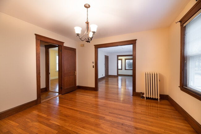 Building Photo - 97 White St