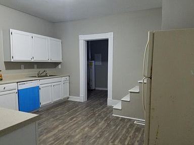 Building Photo - 511 Poplar St