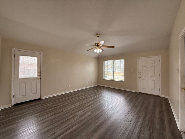 Building Photo - 108 Castellon Ct