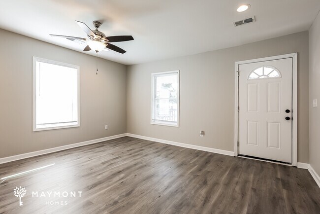 Foto del edificio - 318 Bailey St