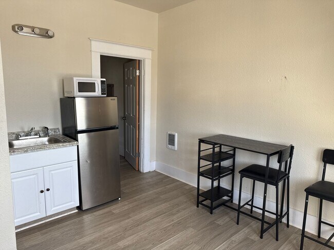 Foto del edificio - 97 E 1st St