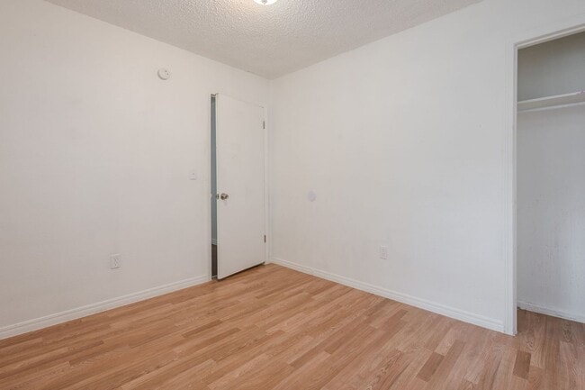 Building Photo - 209 N Mississippi St