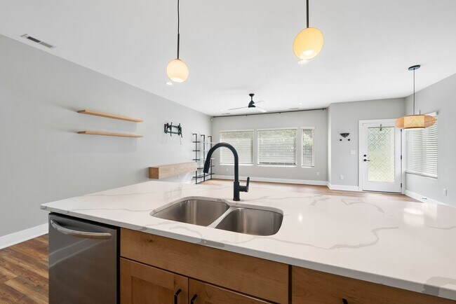 Foto del edificio - 2200-102 Millbank Village CT
