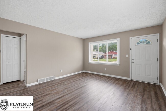 Foto del edificio - 35046 Barton St