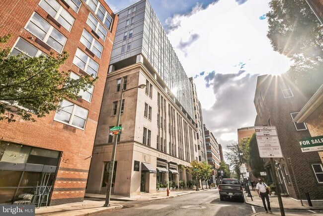 Exterior - 1111 Locust St