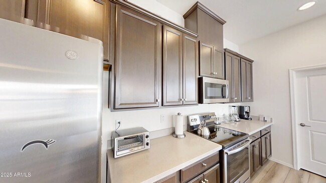 Foto del edificio - 14870 W Encanto Blvd