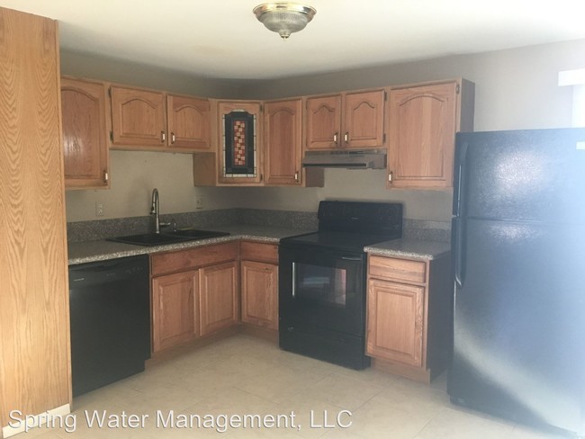 Building Photo - 7135 White Mountain Dr