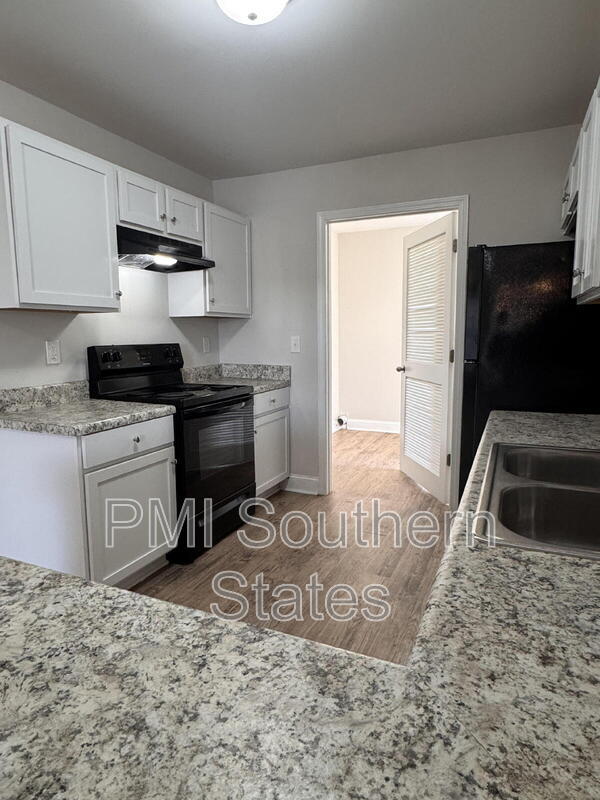 Foto del edificio - 204 Walnut Hill Dr