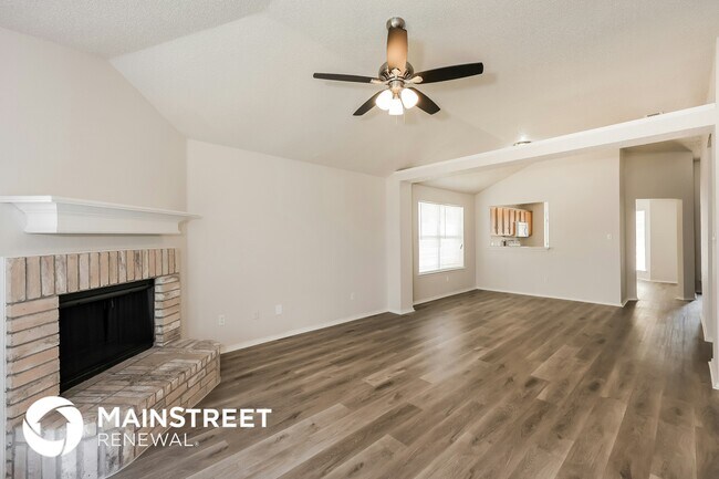 Foto del edificio - 10836 Deauville Cir N