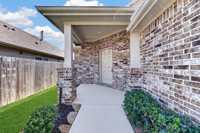 Foto del edificio - 8811 Trenton Landing Ln