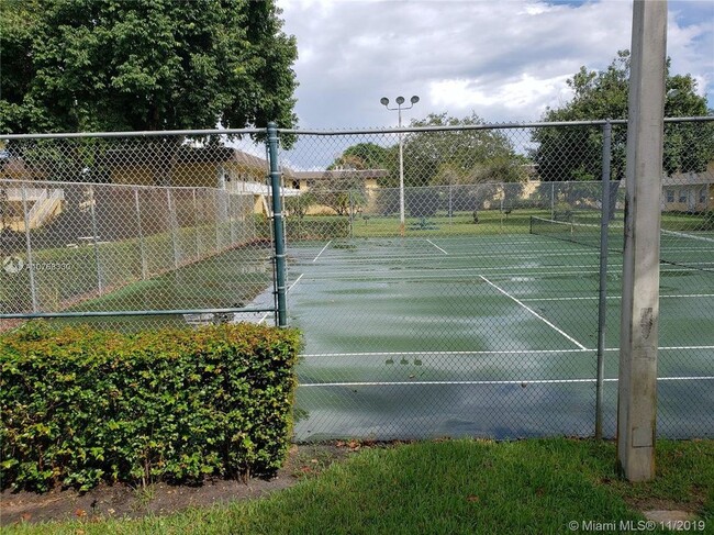 4 Tennis Courts - 5150 NE 6th Ave