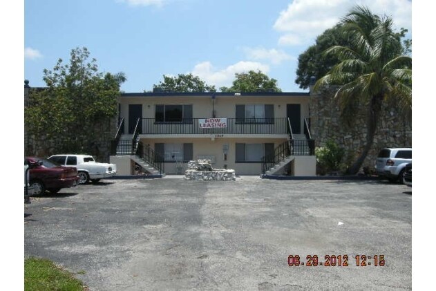 Foto del edificio - Lillie Steet Apartments