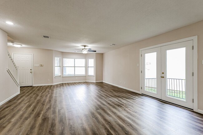 Foto del edificio - Hidden Gated community about 7 miles from Randolph Air Force Base