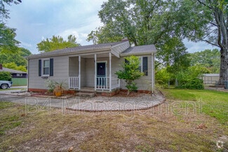 Building Photo - 534 Lucerne Dr