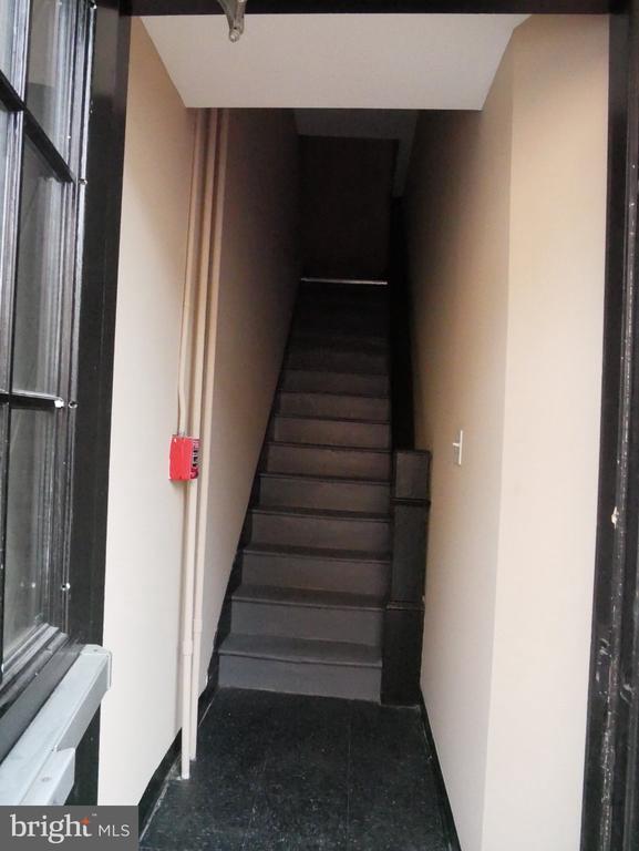 Foto del edificio - 707 Wood Ave