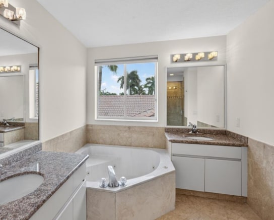 Photo - 1115 Camellia Circle, Weston, FL 33326 - 4 BR 2.5 BA single-family home