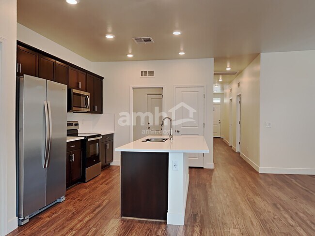 Foto del edificio - 21355 S 231st St