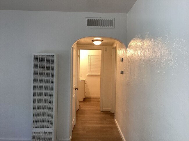 Foto del edificio - 3452 - 3458 E. Clinton Ave Fresno